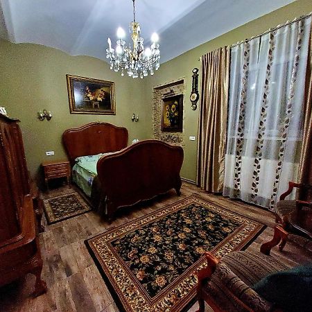 Sissy Vendégház Tîrgu Secuiesc Exterior foto
