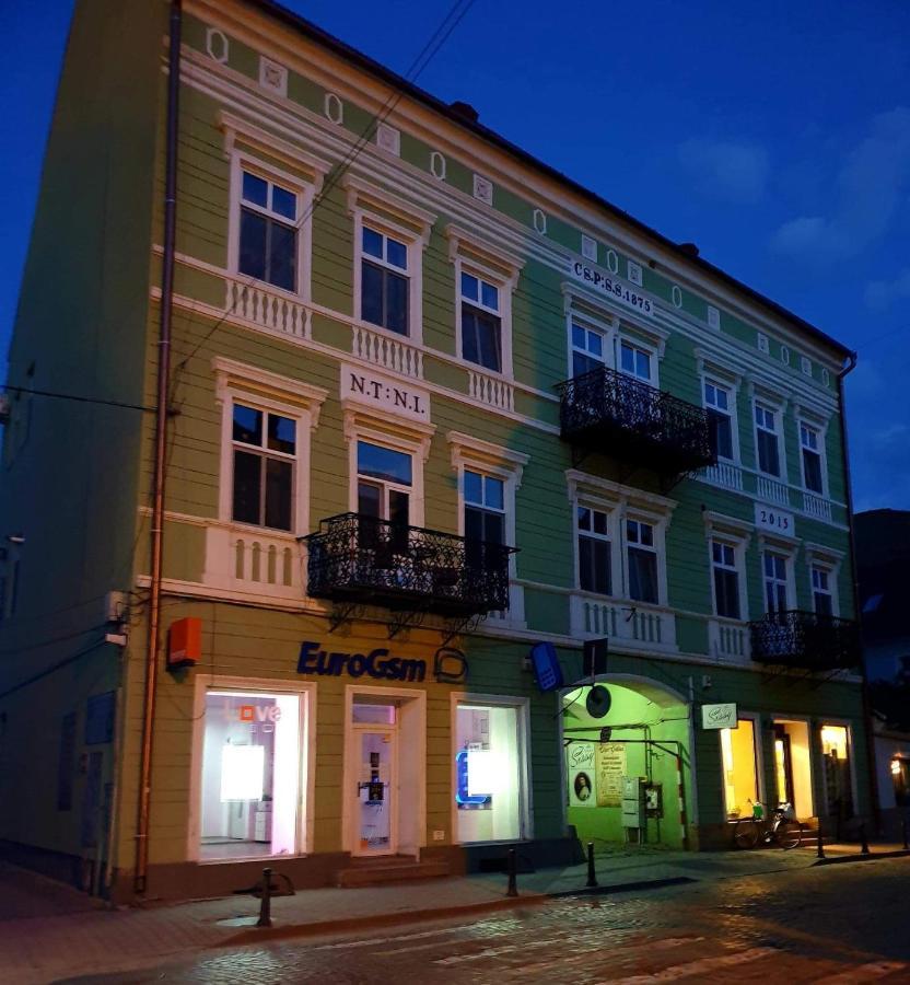 Sissy Vendégház Tîrgu Secuiesc Exterior foto